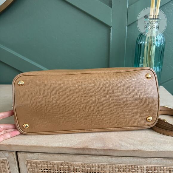 Prada Double Cuir Saffiano Leather Medium Camel Tote Shoulder Bag Retails $4950 - Picture 5 of 12